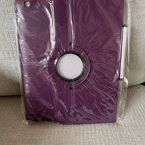 iPad Case - Picture 3 of 7